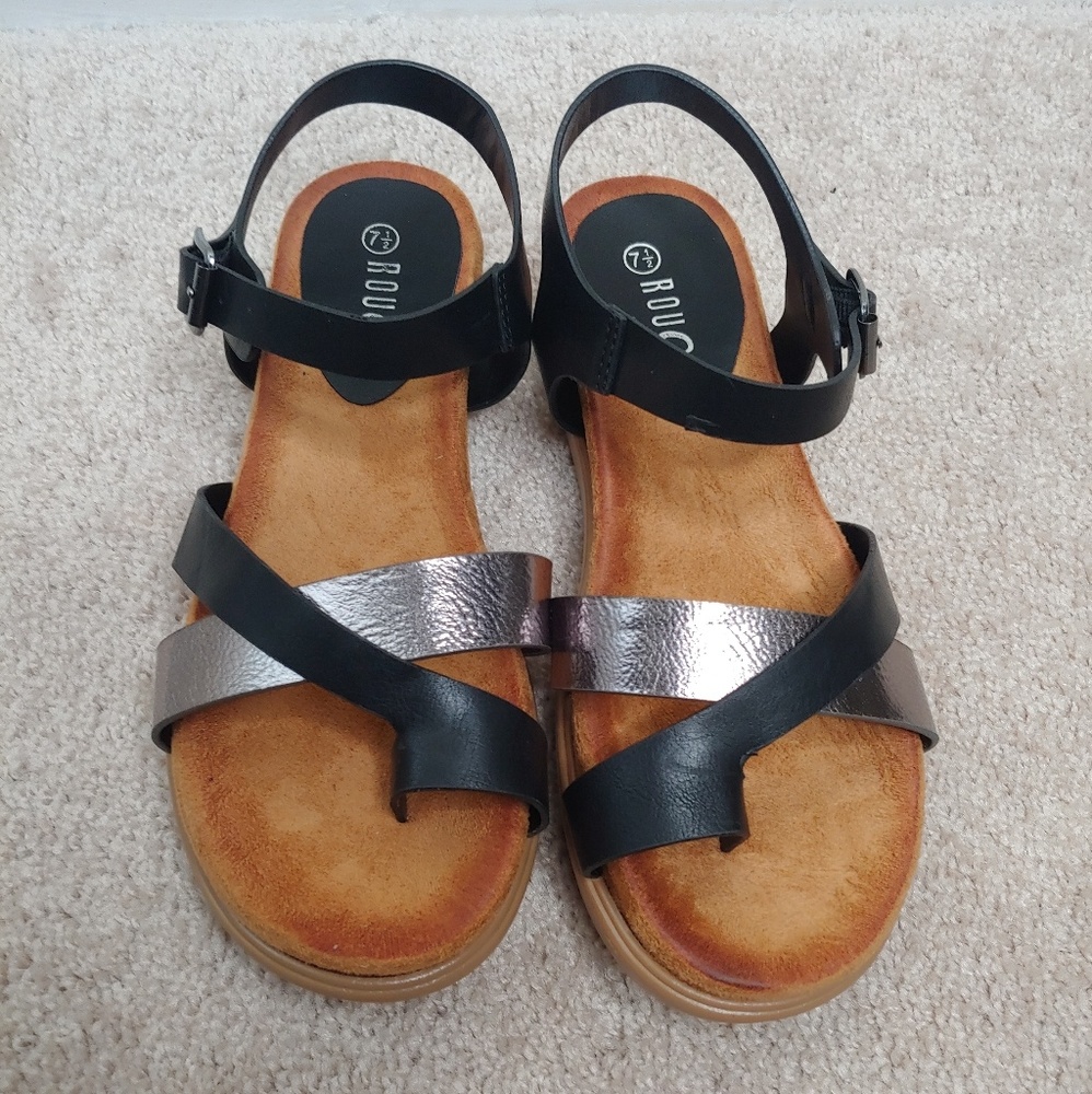 NWT Black/Silver Striped Open Toe Sandals